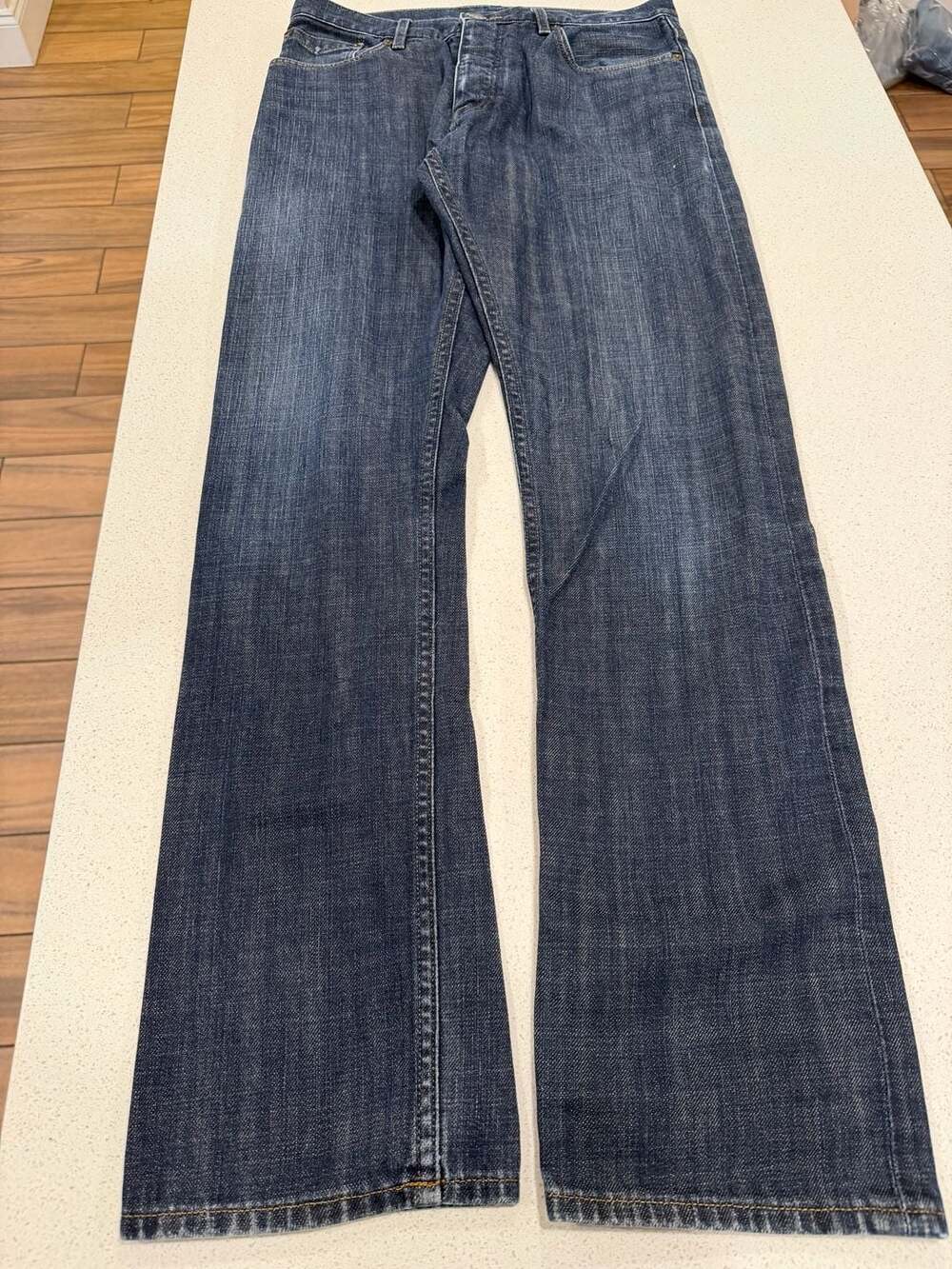 Burberry Brit Mens Jeans 30x32 Blue Denim Straight Leg Button Fly Designer